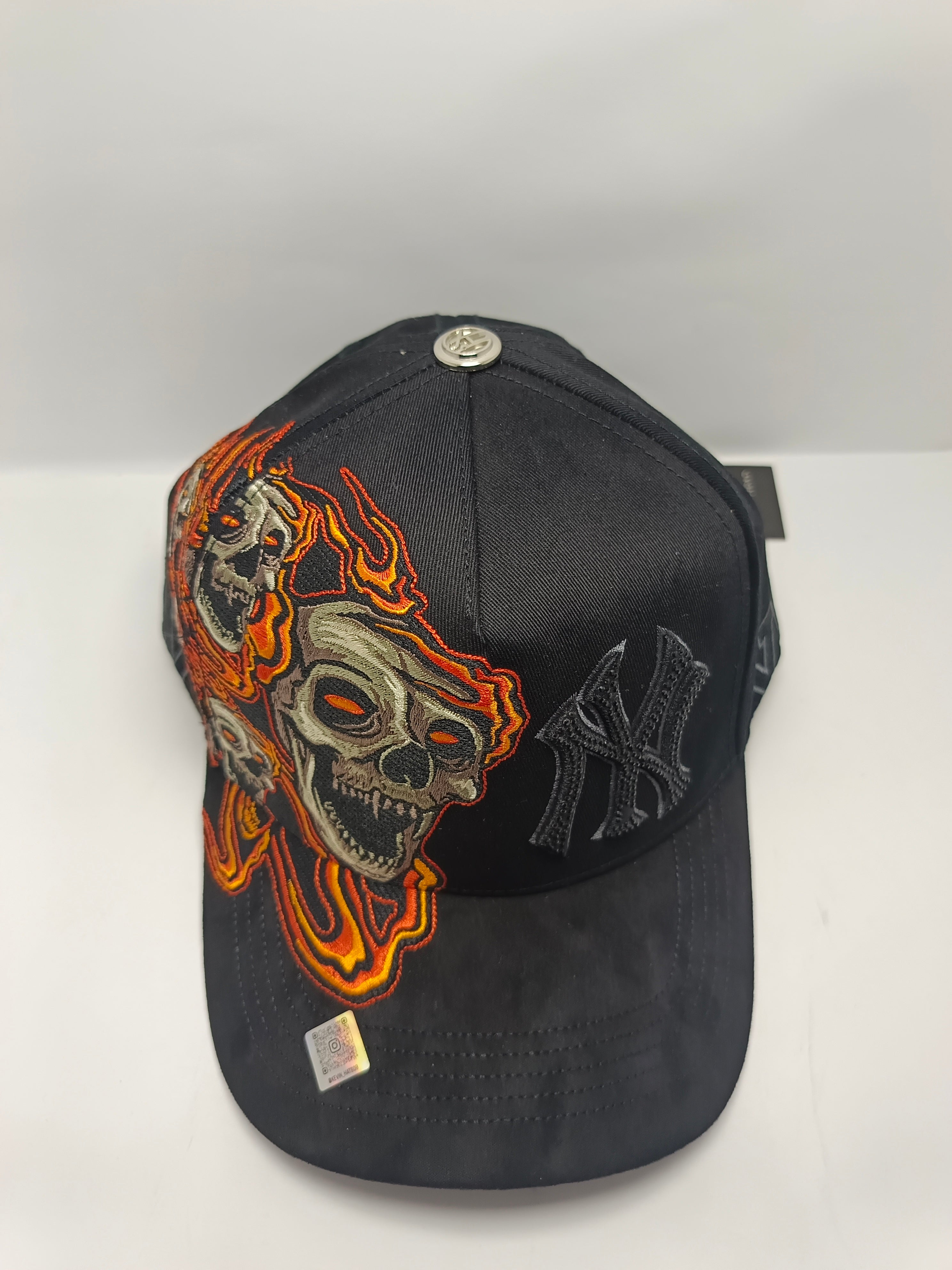 Big Boss x Kevin Hats Skull Flames Negra