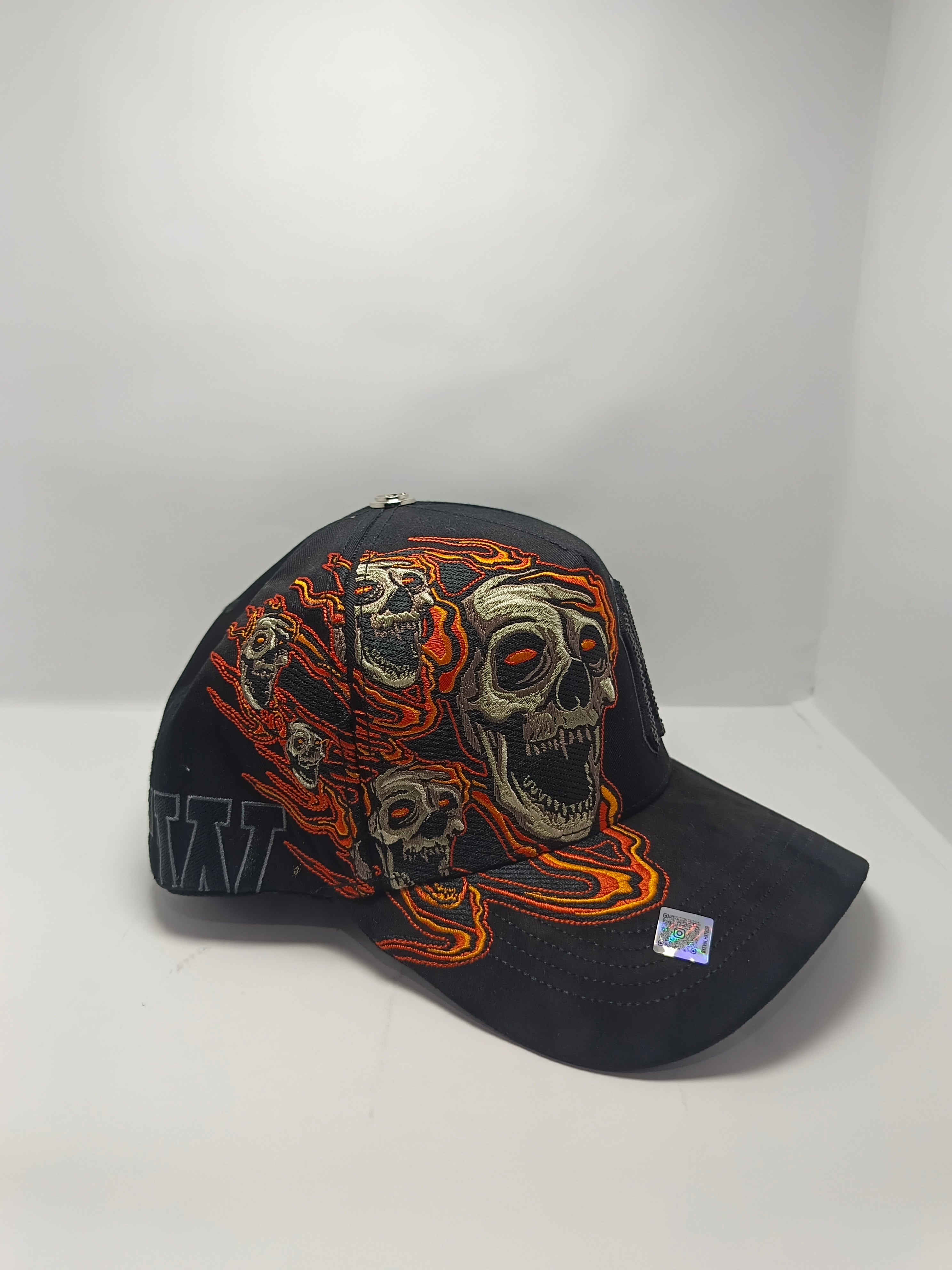 Big Boss x Kevin Hats Skull Flames Negra